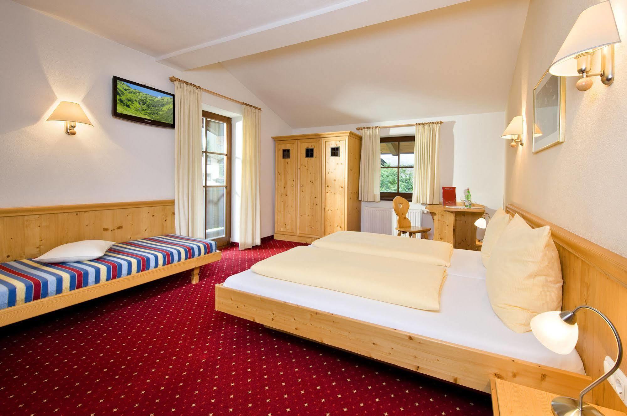 Hotel Reitlwirt Brixen im Thale Værelse billede