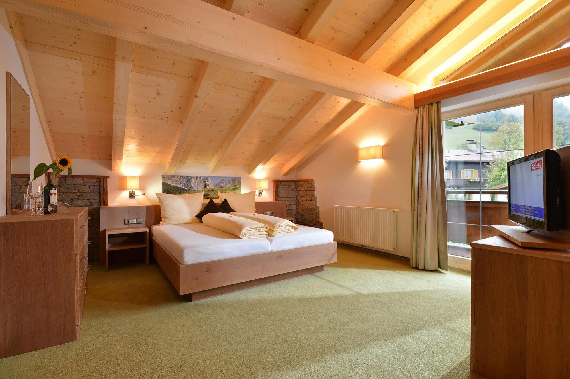 Hotel Reitlwirt Brixen im Thale Eksteriør billede