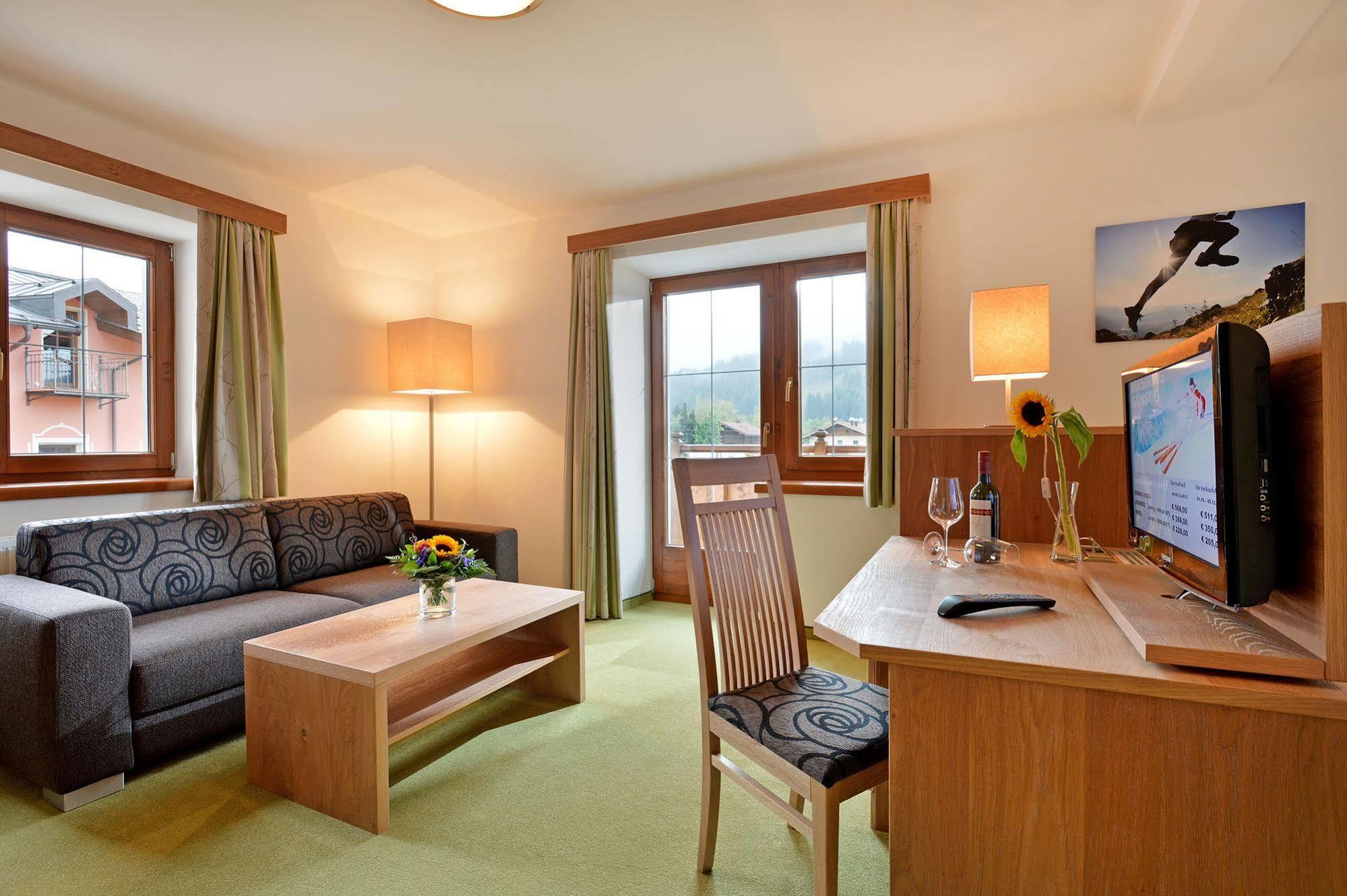 Hotel Reitlwirt Brixen im Thale Eksteriør billede